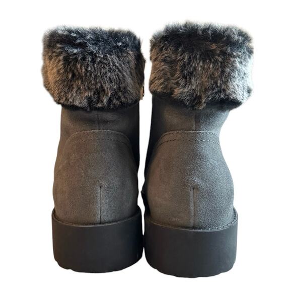 Cole Haan Gray Suede Ankle Booties Women’s Faux Fur Cuff Side Zip Winter Boots 9 - Picture 11 of 13